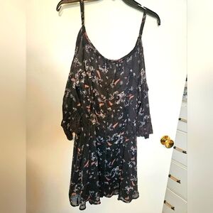 Floral flowy dress with straps and off the shoulder sleeves